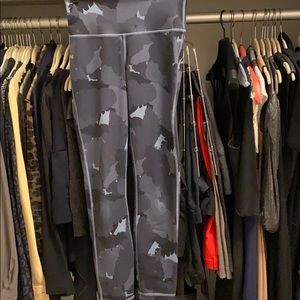 Lululemon exercise pants